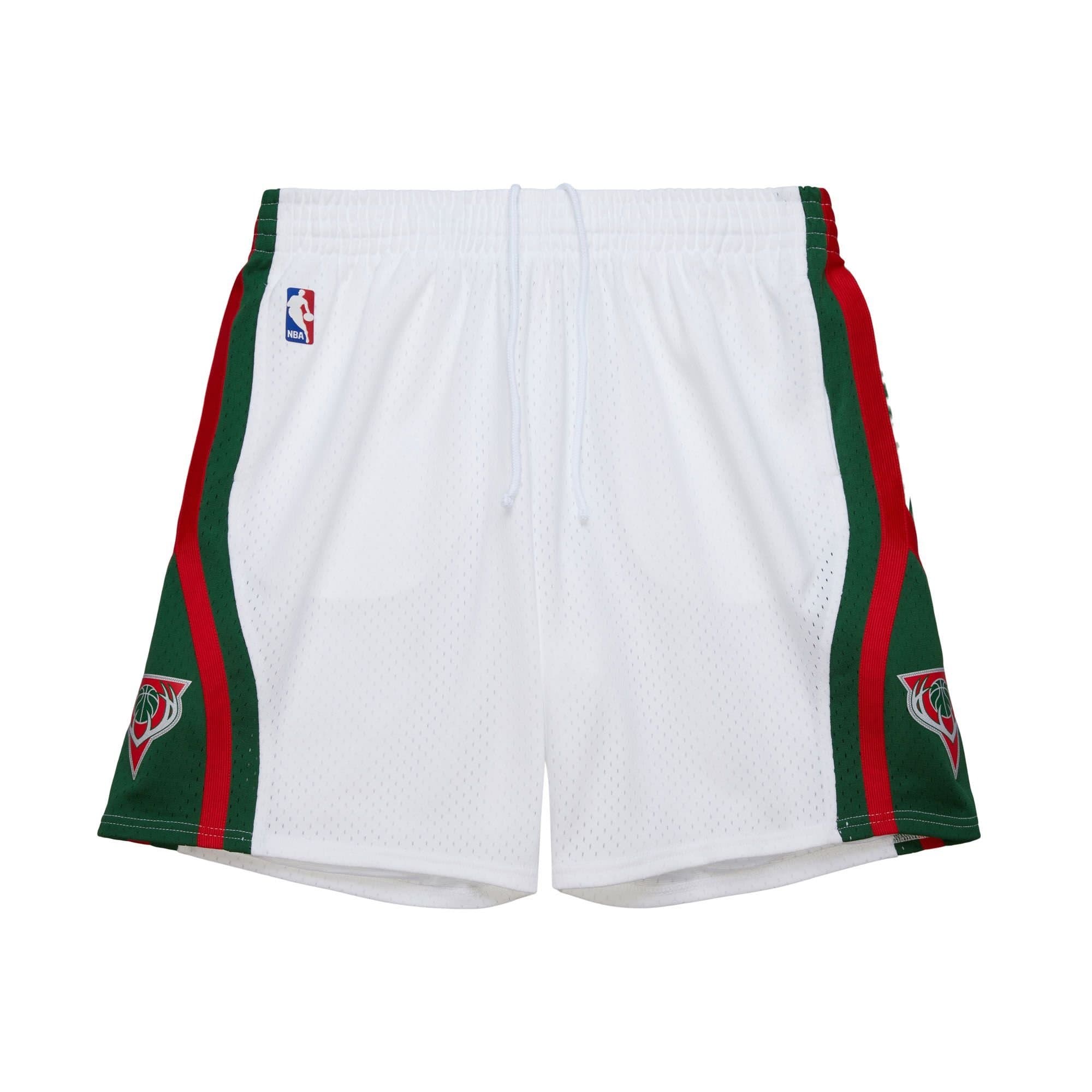 Milwaukee Bucks 2013-14 Mitchell & Ness Swingman NBA Shorts White — view 1