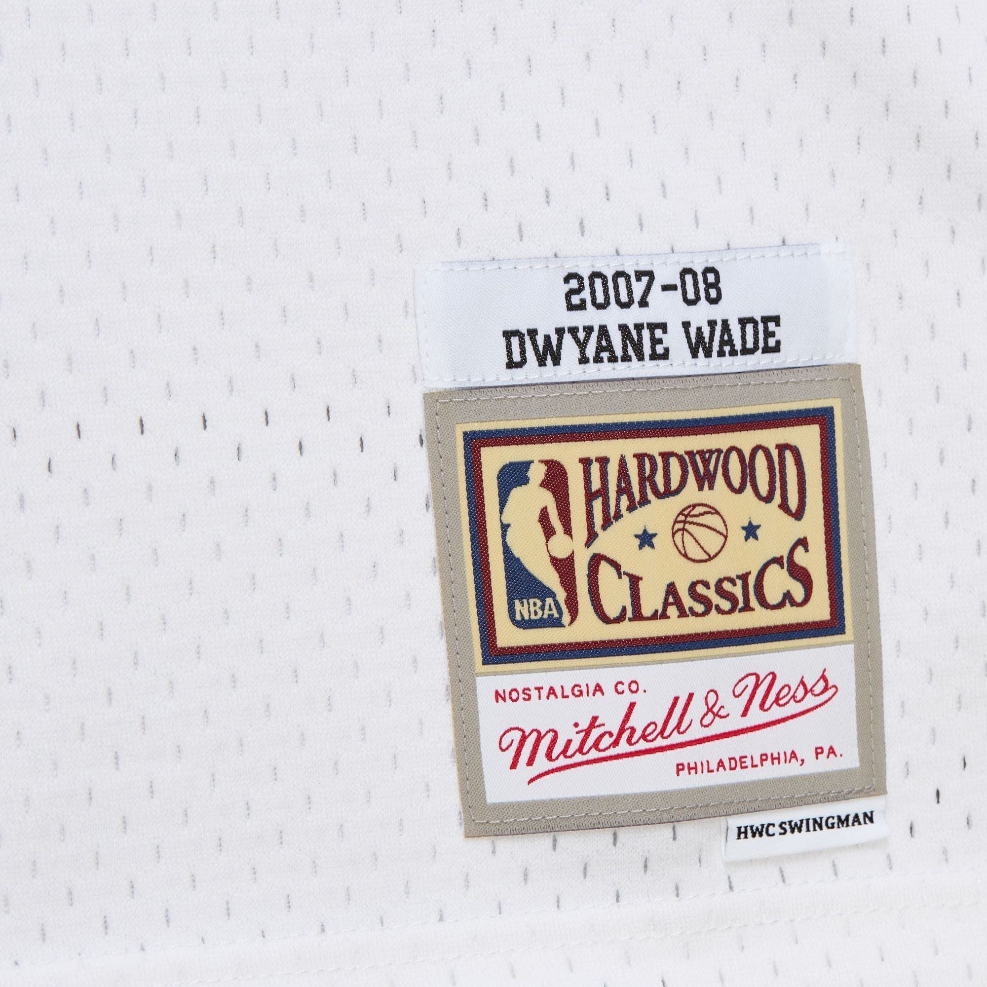 Dwyane Wade #3 Miami Heat 2007-08 Mitchell & Ness Swingman NBA Jersey White thumbnail 3