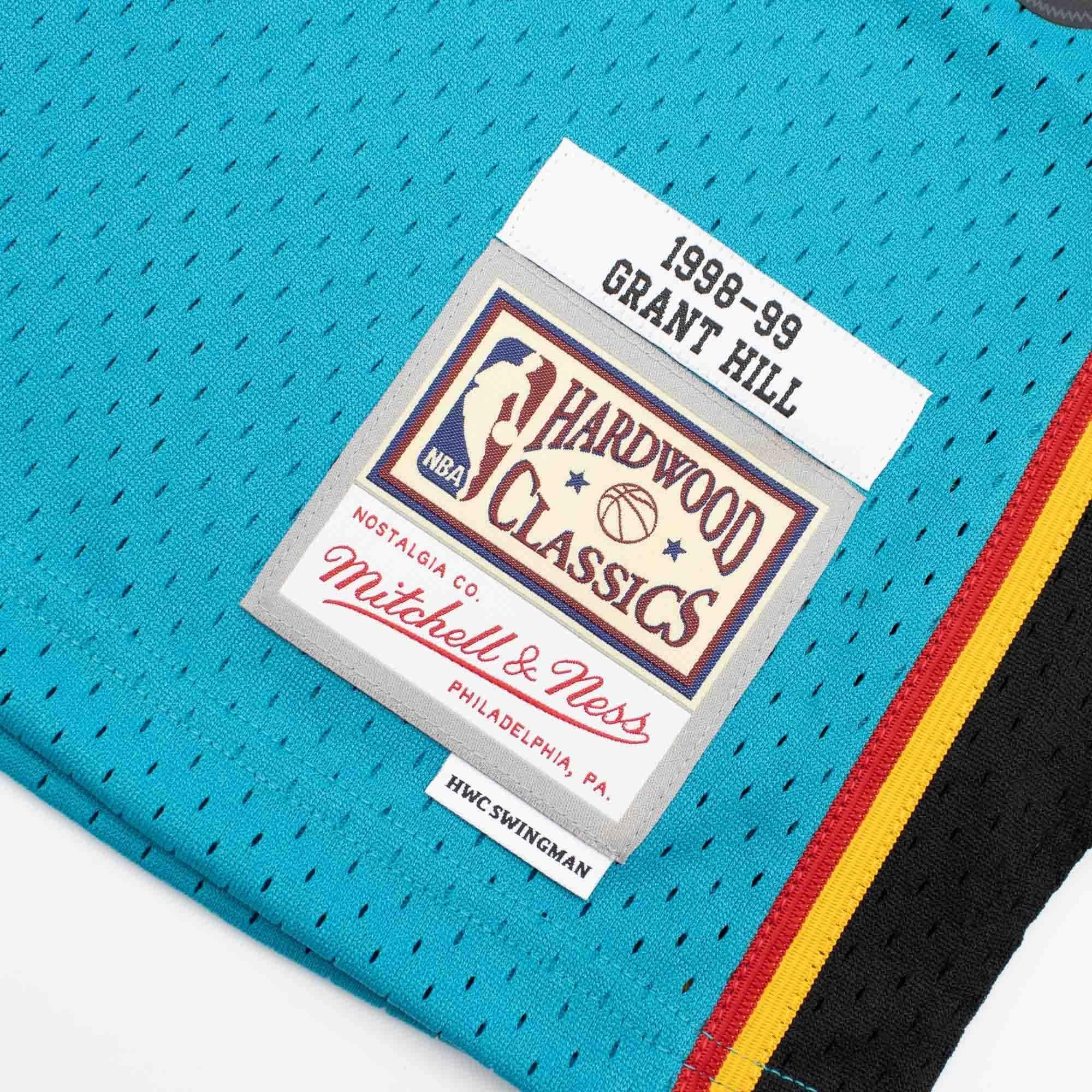 Grant Hill #33 Detroit Pistons 1998-99 Mitchell & Ness Swingman NBA Jersey Teal thumbnail 3