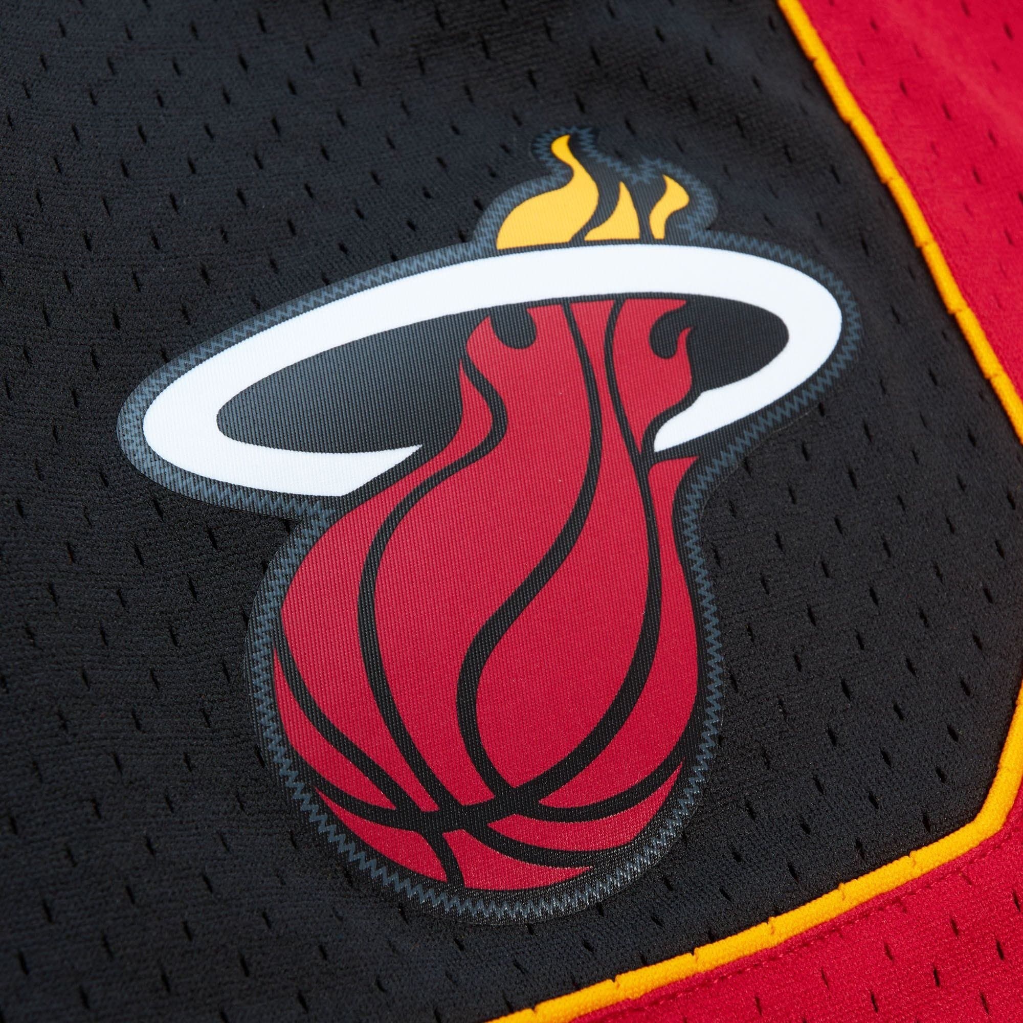 Miami Heat 2012-13 Mitchell & Ness Swingman NBA Shorts Black thumbnail 3