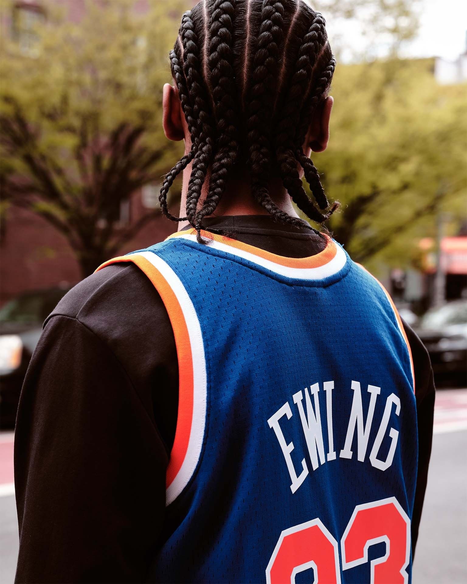 Patrick Ewing #33 New York Knicks 1991-92 Swingman NBA Jersey thumbnail 3
