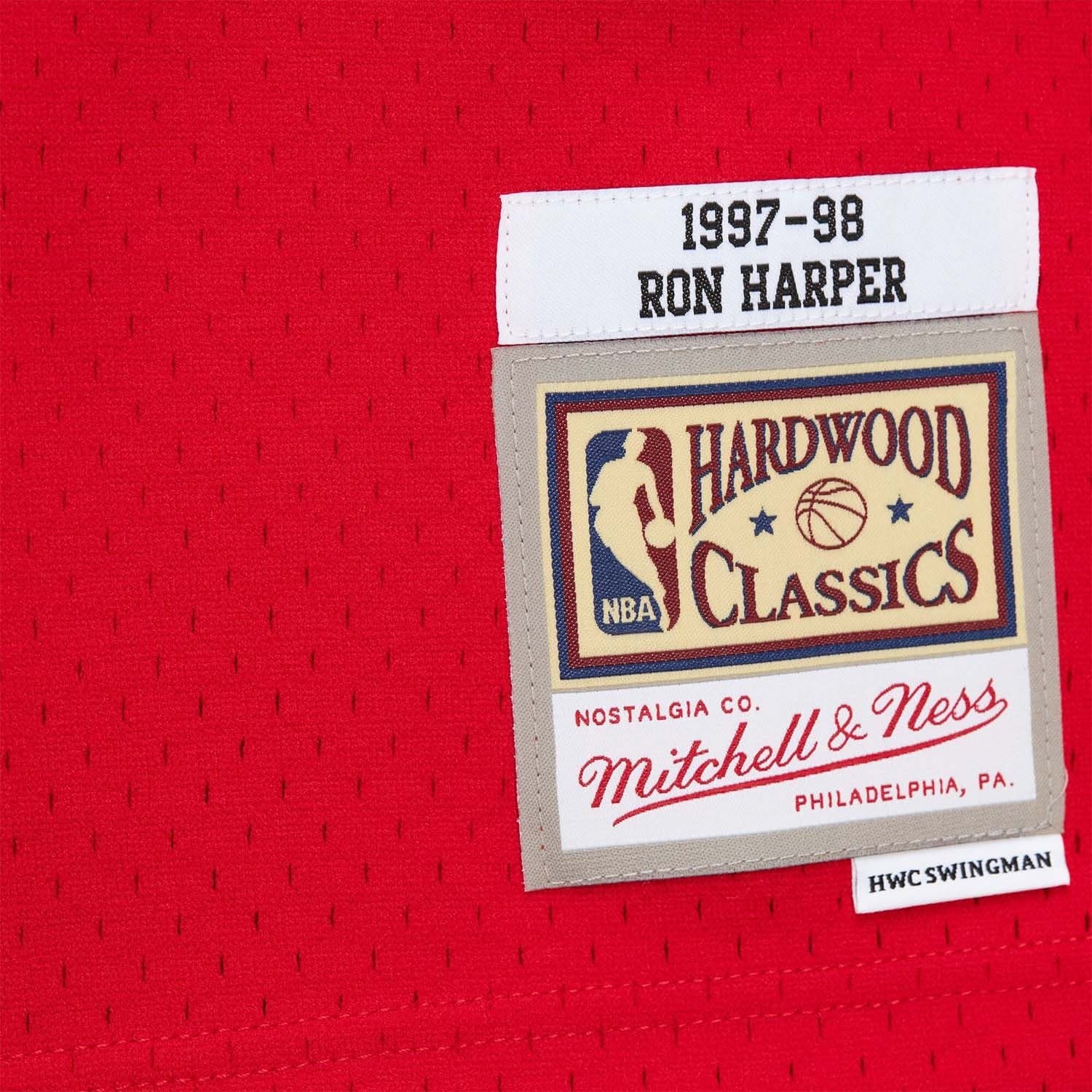 Ron Harper #9 Chicago Bulls 1997-98 Mitchell & Ness Swingman NBA Jersey Red thumbnail 3