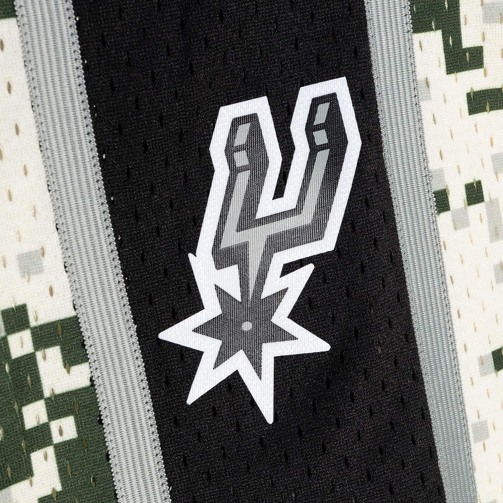 San Antonio Spurs 2013-14 Mitchell & Ness Swingman NBA Shorts Camo thumbnail 3